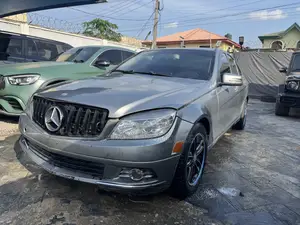 Mercedes-Benz C200 2008 Gray