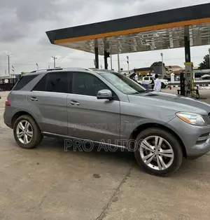 Mercedes-Benz M Class ML 350 4Matic 2012 Gray
