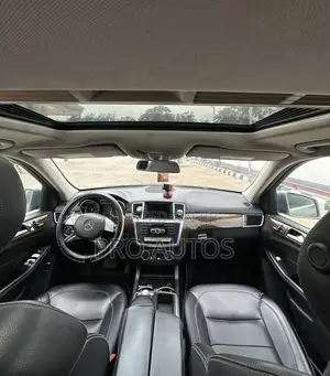 Mercedes-Benz M Class ML 350 4Matic 2012 Gray