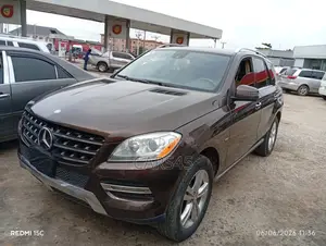 Mercedes-Benz M Class 2012 Brown