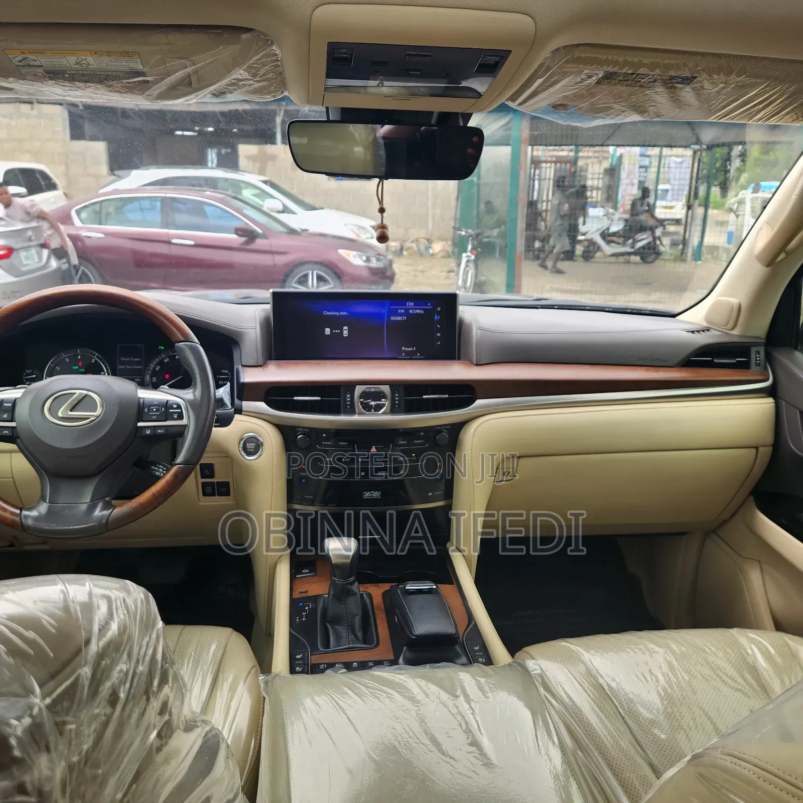 Lexus LX 2016 Black