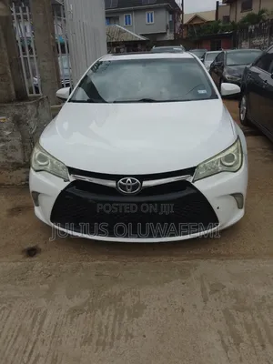 Toyota Camry 2016 White
