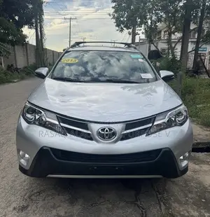 Toyota RAV4 Limited AWD (2.5L 4cyl 6A) 2013 Silver