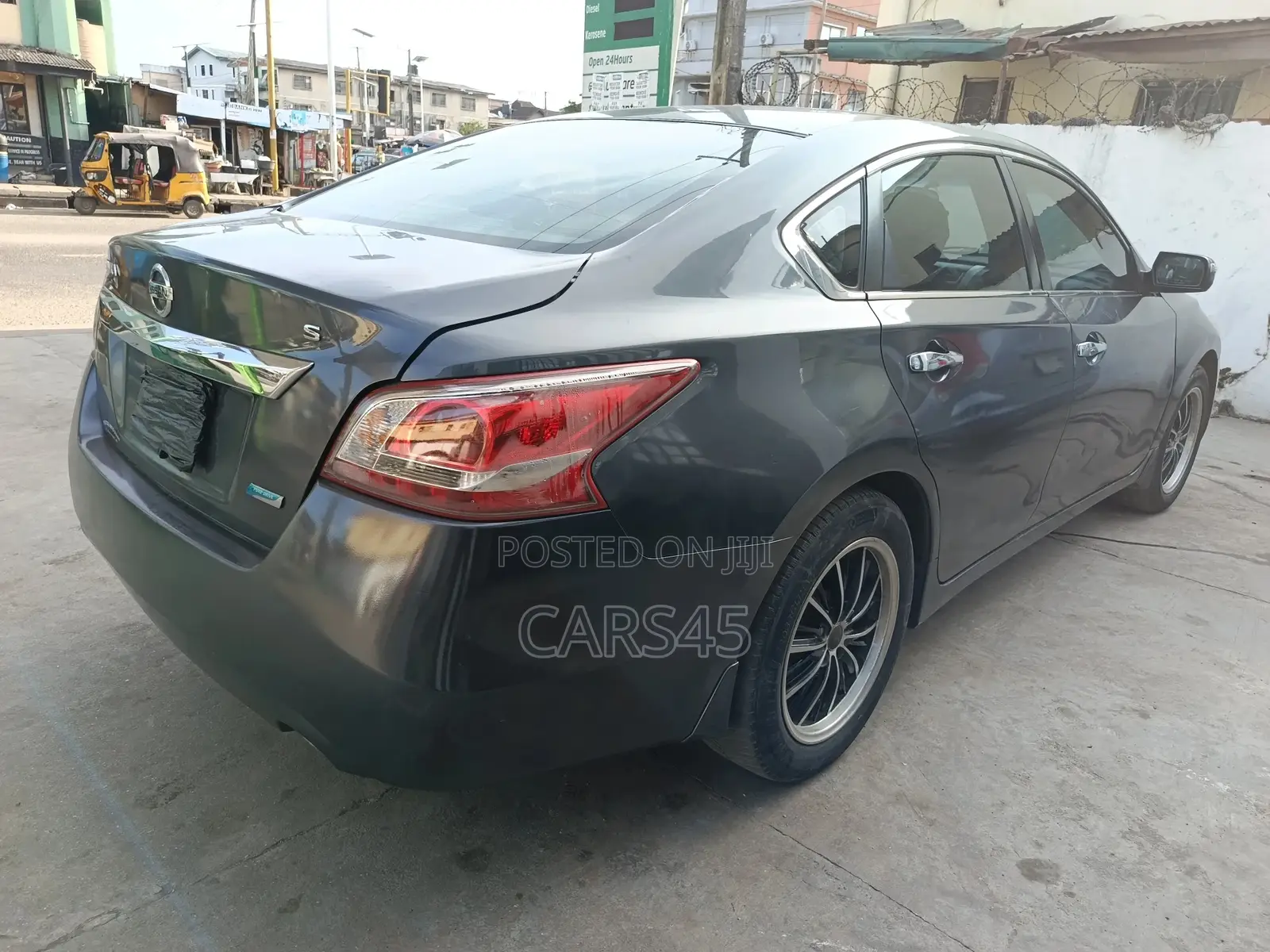 Nissan Altima 2013 Gray
