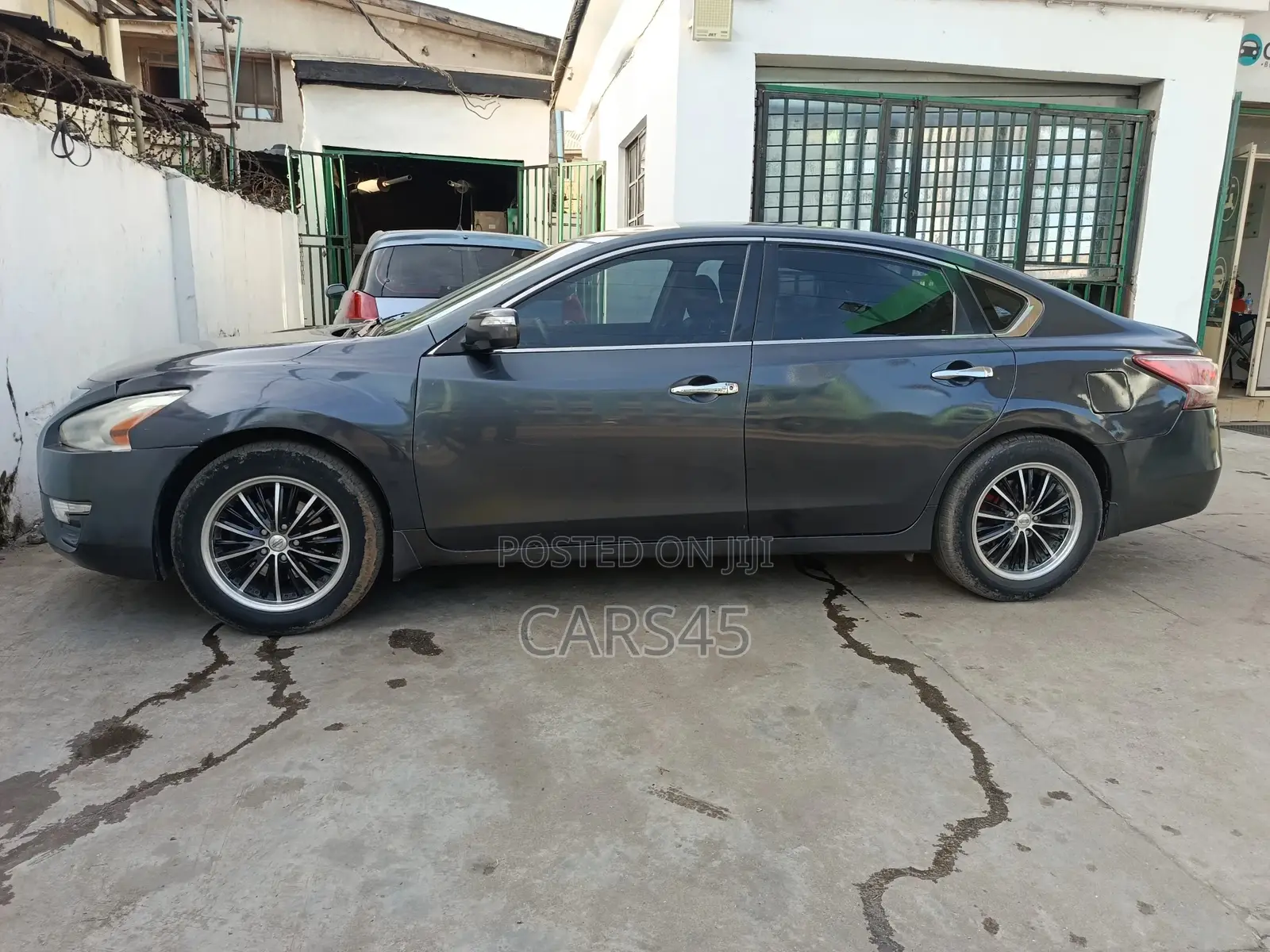 Nissan Altima 2013 Gray
