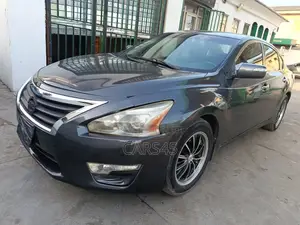 Nissan Altima 2013 Gray