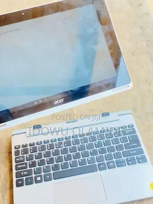 Laptop Acer Aspire 1 8GB Intel Atom HDD+SSD 128GB