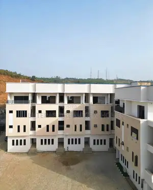 5bdrm Townhouse/Terrace in Guzape for sale