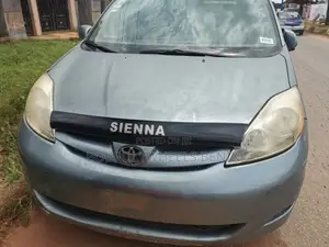 Toyota Sienna LE 4WD 2007 Blue
