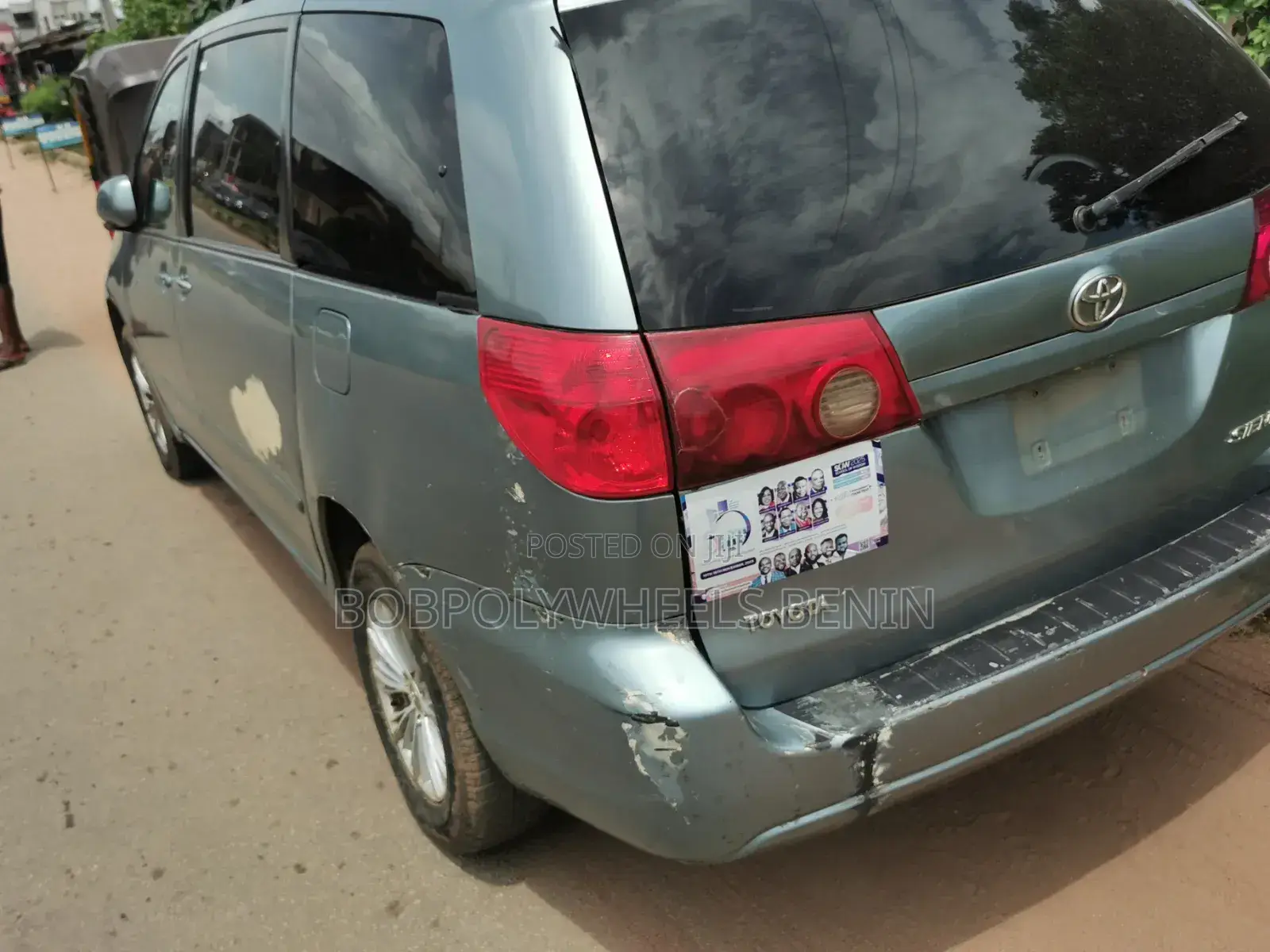 Toyota Sienna LE 4WD 2007 Blue