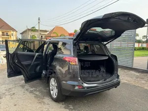 Toyota RAV4 SV Premium 2014 Gray