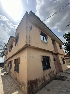 12bdrm Block of Flats in Ayegbo, Iwo Road for sale