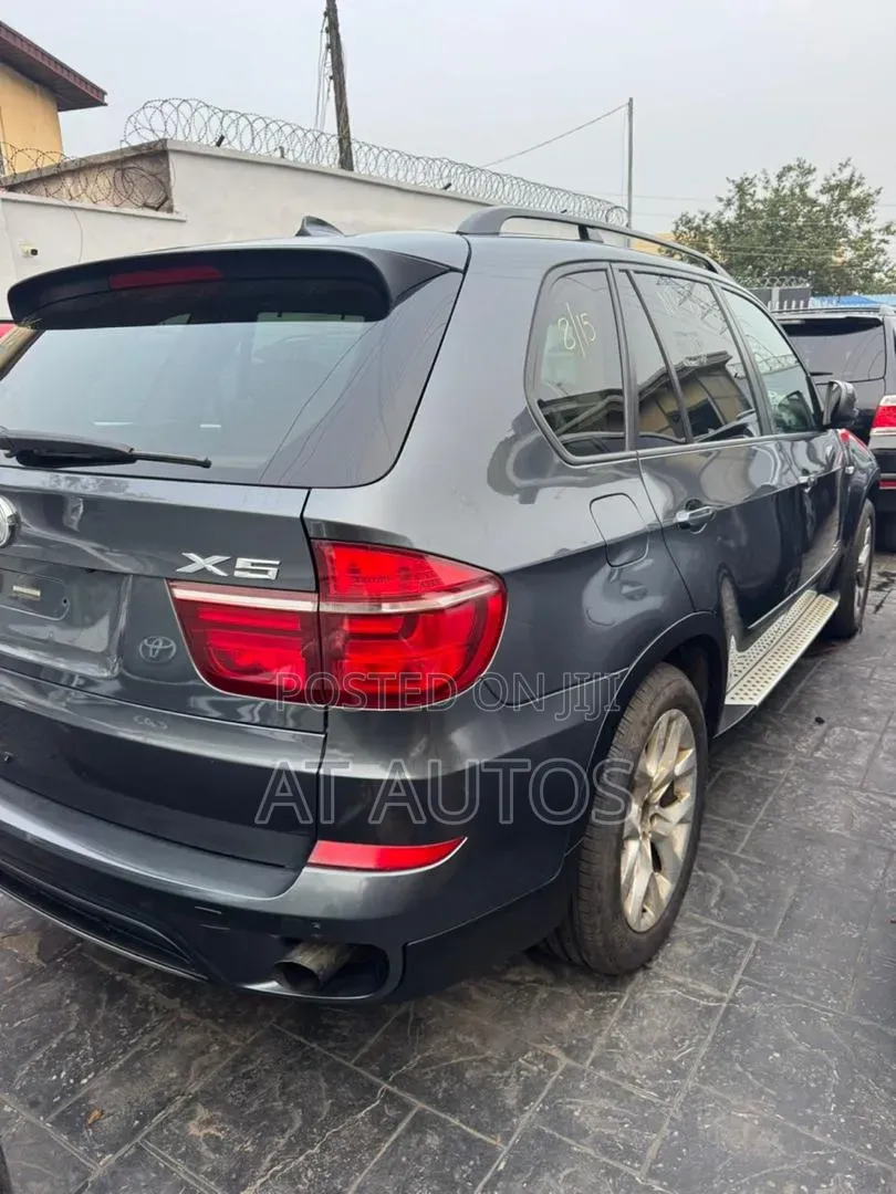 BMW X5 2011