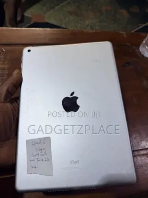 Apple iPad 9.7 32 GB Silver