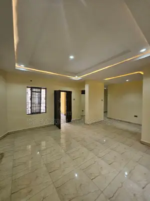 3bdrm Block of Flats in Durumi for rent