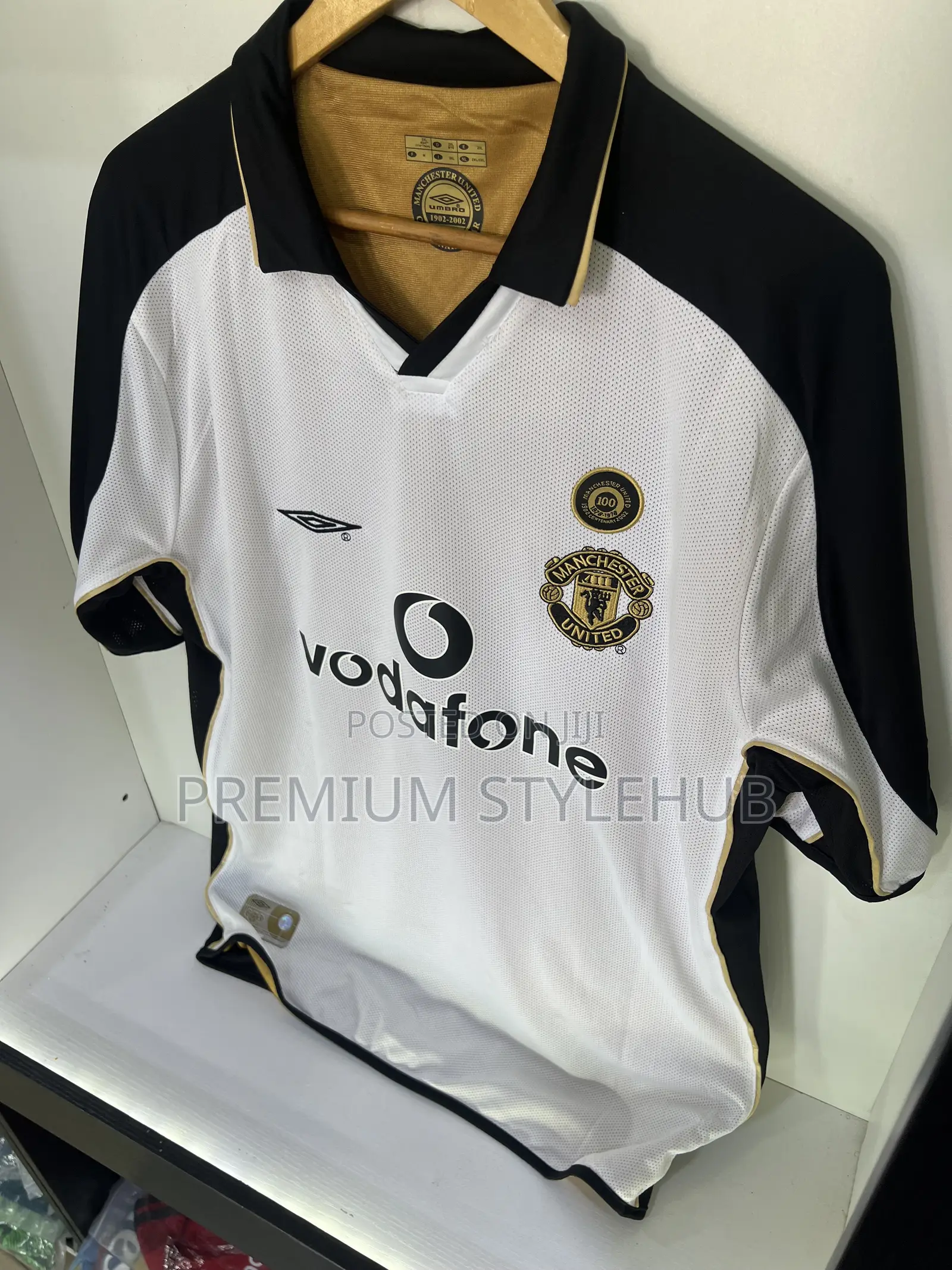 Man United Reversible Retro Jersey