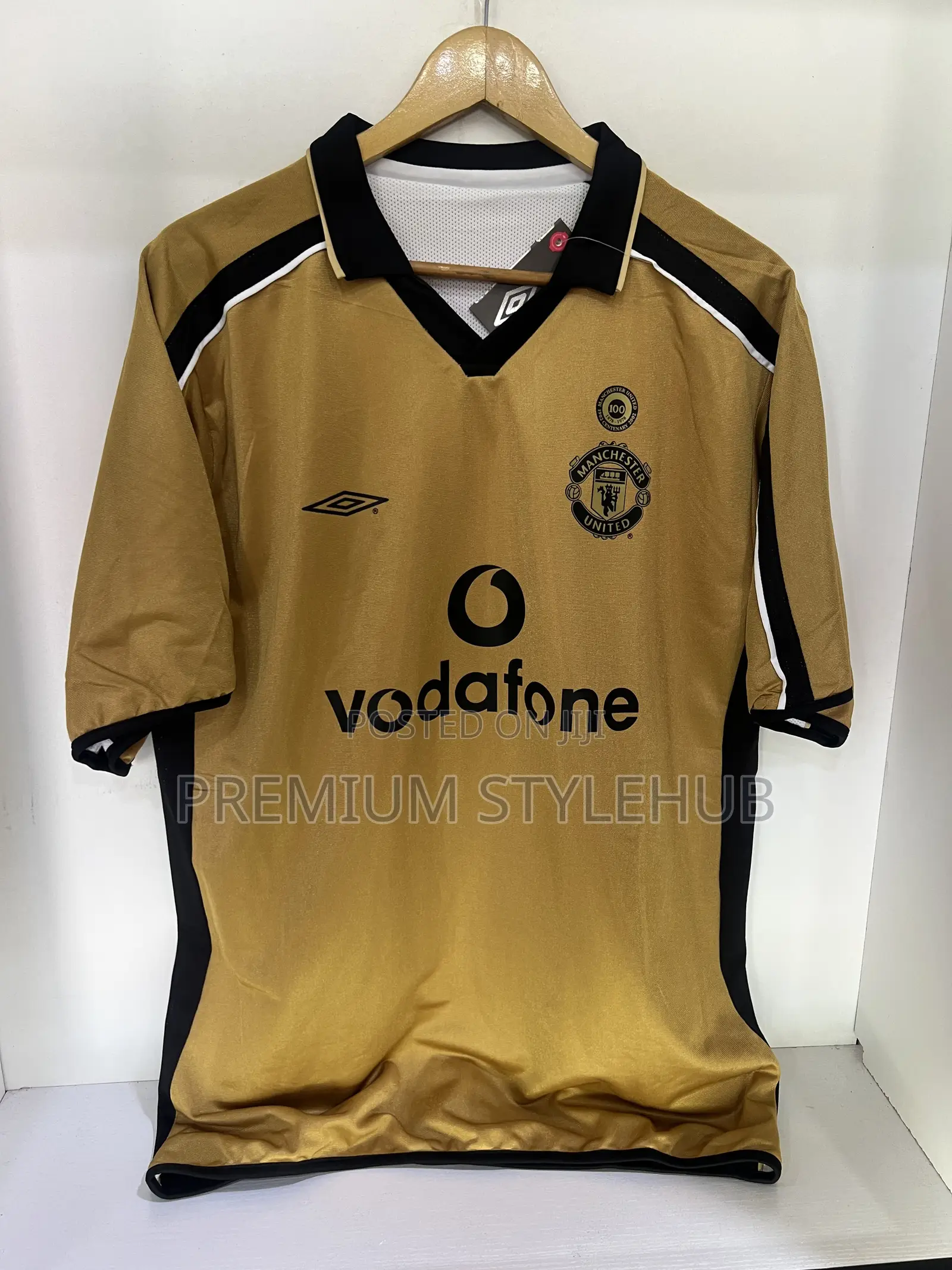 Man United Reversible Retro Jersey