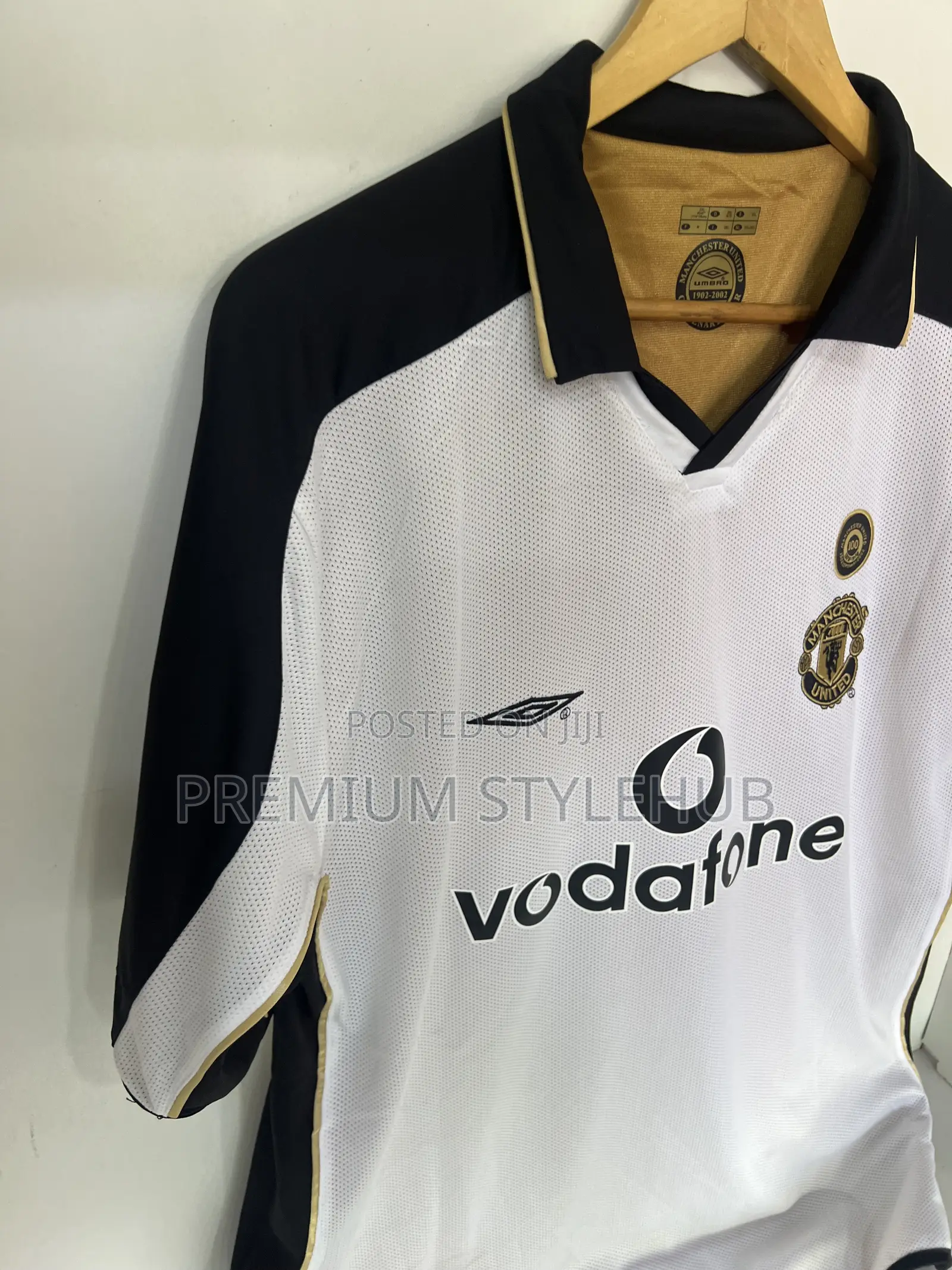Man United Reversible Retro Jersey