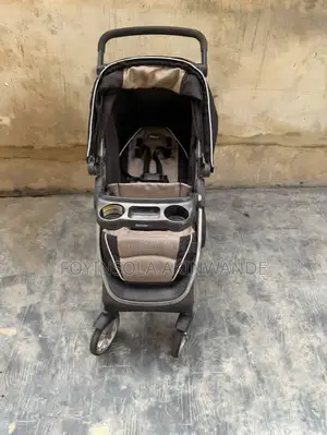 Neatly Used Chicco Bravo Baby Stroller