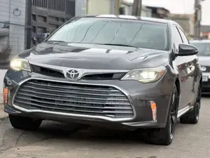 Toyota Avalon Limited Sedan FWD (3.5L 6cyl 6A) 2013 Gray