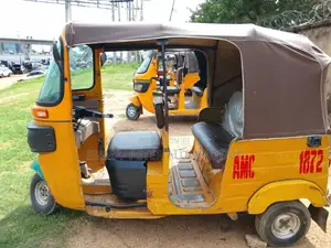 Bajaj RE 2021 Yellow