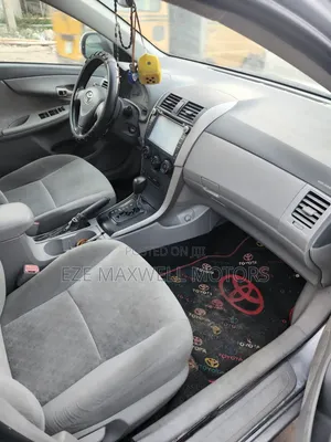 Toyota Corolla 2009 Silver