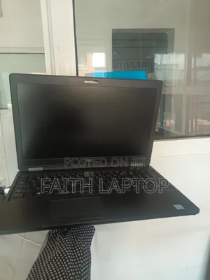 Laptop Dell Latitude 5580 8GB Intel Core i5 SSD 256GB