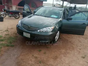 Toyota Camry 2004 Green