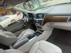Mercedes-Benz M Class 2012 Silver