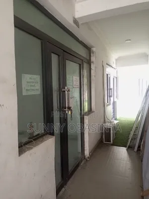 30 SQM Shop for Rent
