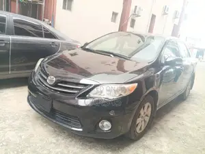 Toyota Corolla 2013 Black