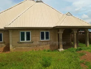 3bdrm Bungalow in Amoyo, Ifelodun-Kwara for sale