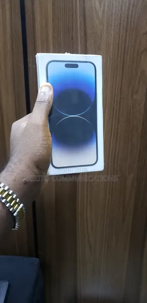 New Apple iPhone 14 Pro Max 256 GB Silver