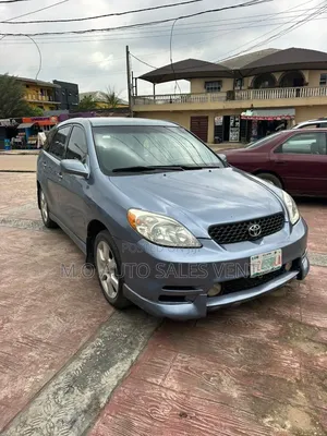 Toyota Matrix XRS Hatchback FWD (1.8L 4cyl 6M) 2003 Blue