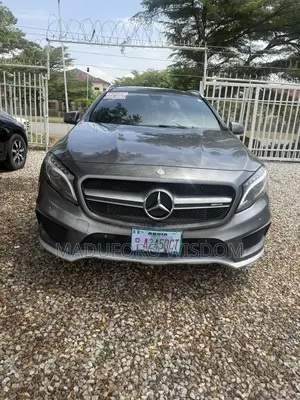 Mercedes-Benz GLA-Class 2015