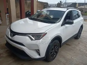 Toyota RAV4 2017 White