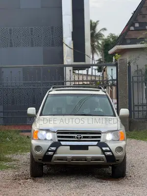 Toyota Highlander 2004 Silver