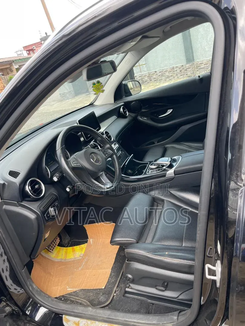 Mercedes-Benz GLC-Class 2017 Black