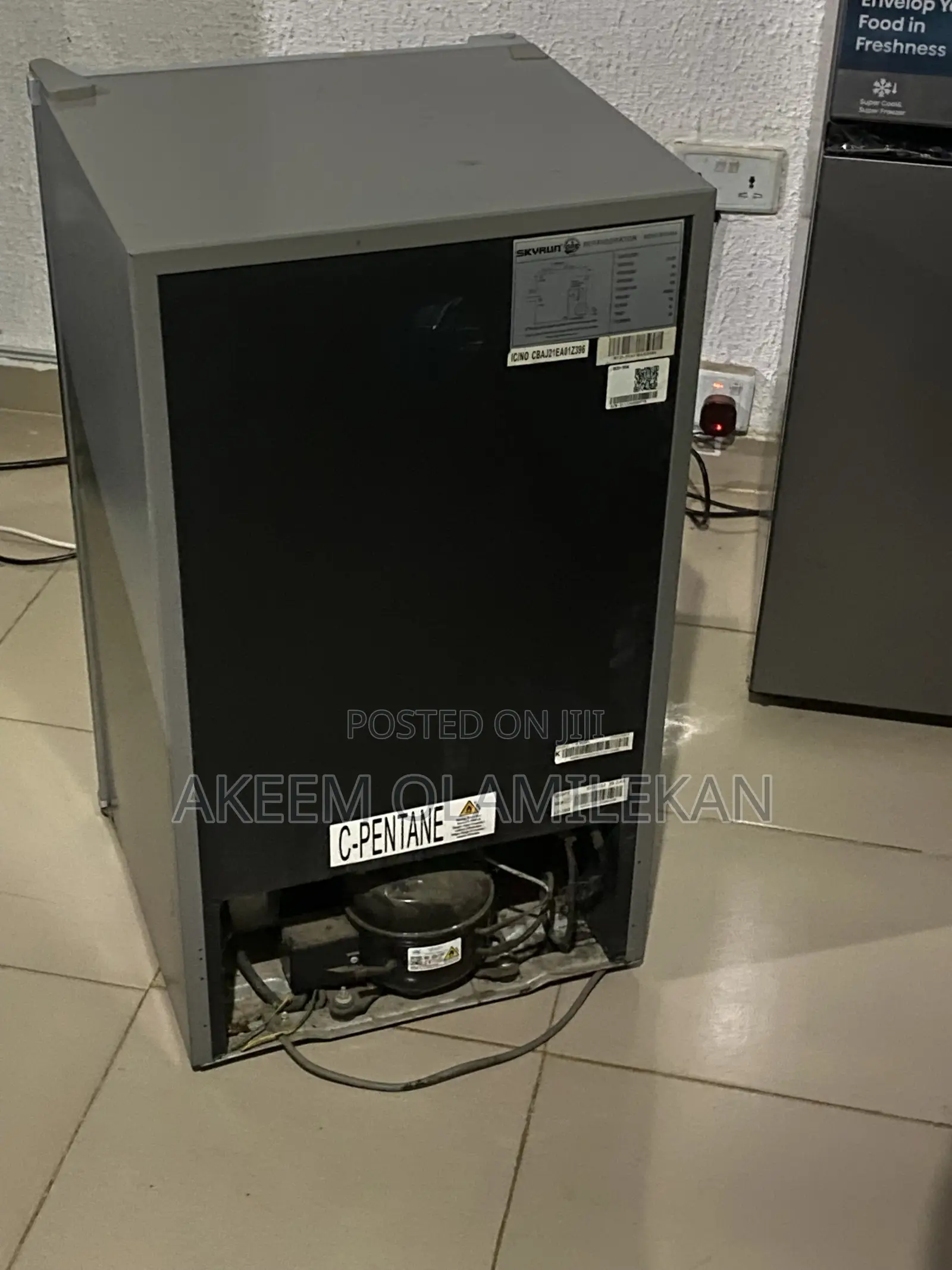Compact Refrigerator/Freezer