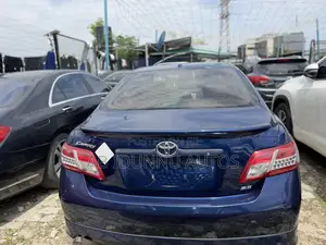 Toyota Camry SE 4dr Sedan (2.5L 4cyl 6AM) 2010 Blue