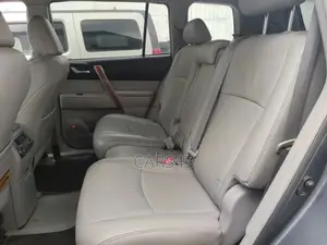 Toyota Highlander 2010 Gray