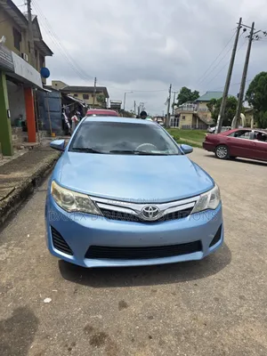 Toyota Camry LE 4dr Sedan (2.5L 4cyl 6A) 2012 Blue