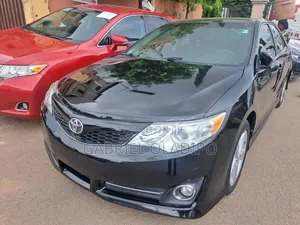 Toyota Camry SE 4dr Sedan (2.5L 4cyl 6A) 2014 Black