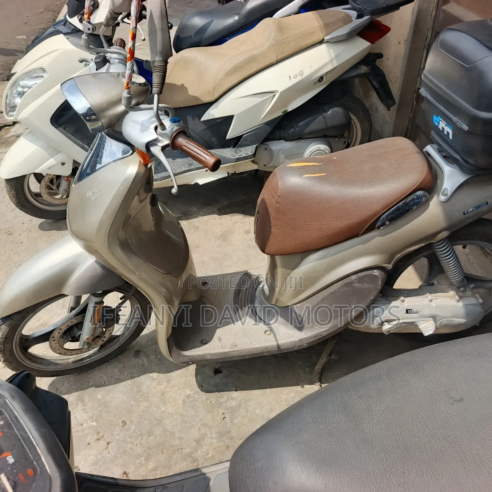 Yamaha 2010 White