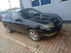 Nissan Sunny 2010 Black
