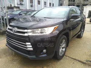 Toyota Highlander XLE 4dr SUV AWD (3.5L 6cyl 6A) 2015 Black