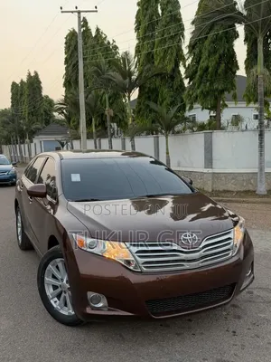 Toyota Venza LE 2010 Brown