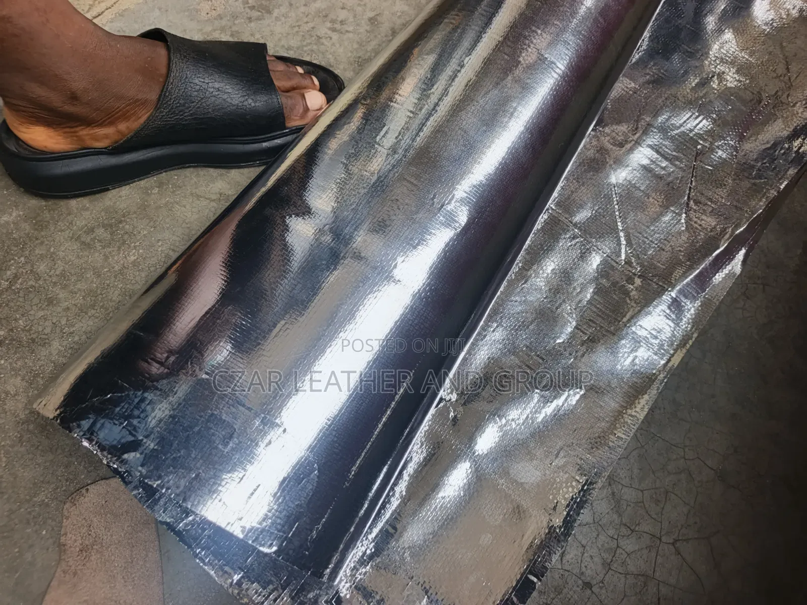 Thick Silver Aluminum Temperature Regulator Linen