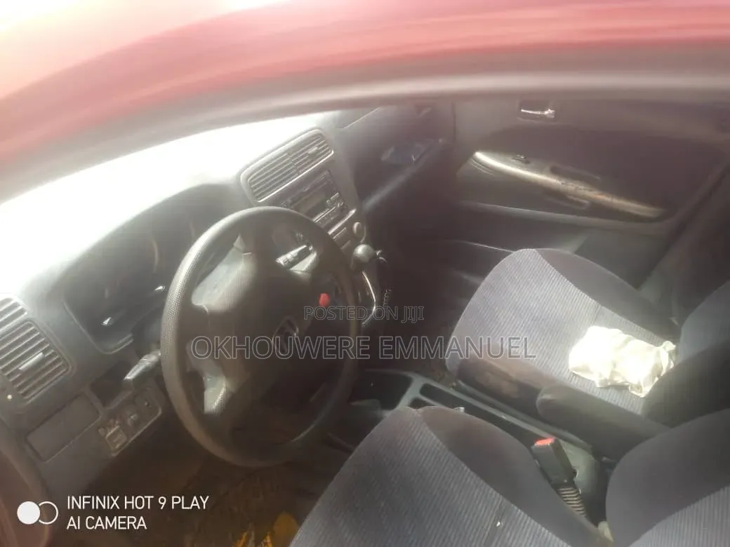 Honda Stream 2.0 2001 Red