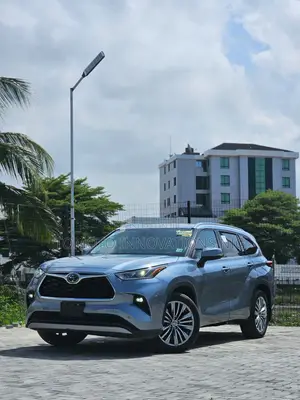 Toyota Highlander Platinum 2021 Blue